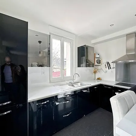 Maison Avec Jardin Champigny Sur Marne - 6 Personnes Exterior photo