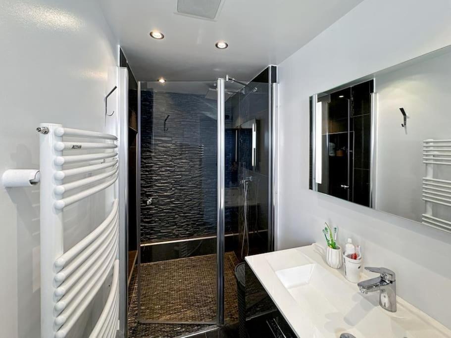 Maison Avec Jardin Sur Marne - 6 Personnes *