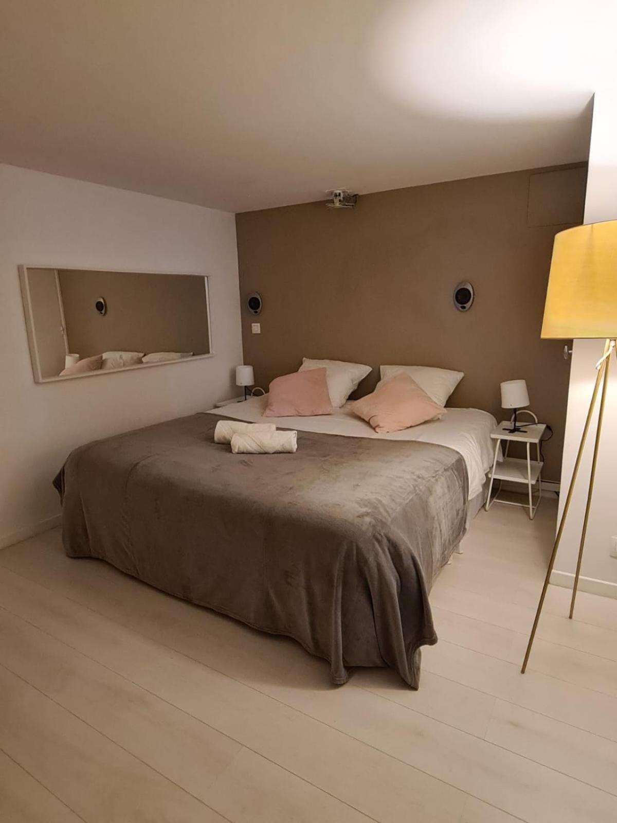 Maison Avec Jardin Sur Marne - 6 Personnes Holiday home Champigny-sur-Marne