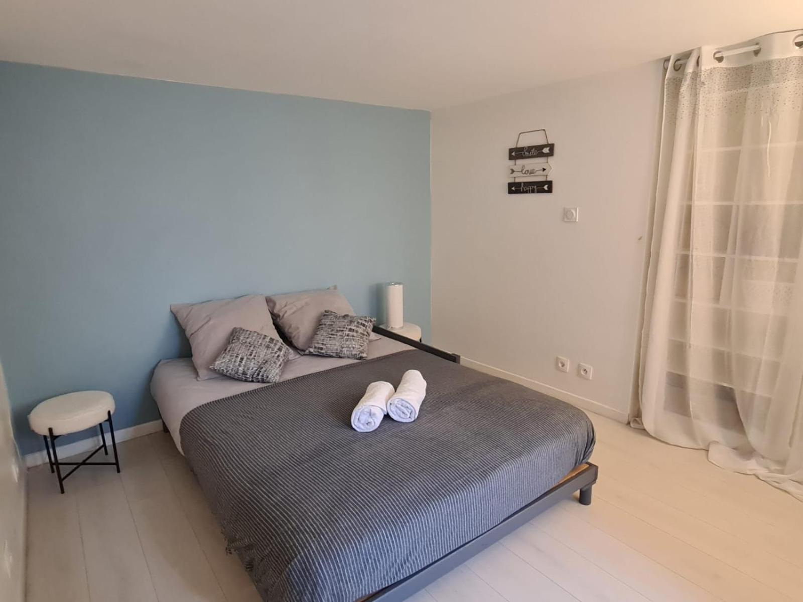 Maison Avec Jardin Sur Marne - 6 Personnes *
